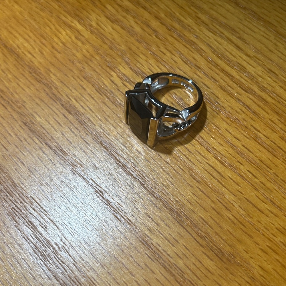 Lia Sophia Silver Ring With Rectangular Black Sto… - image 4